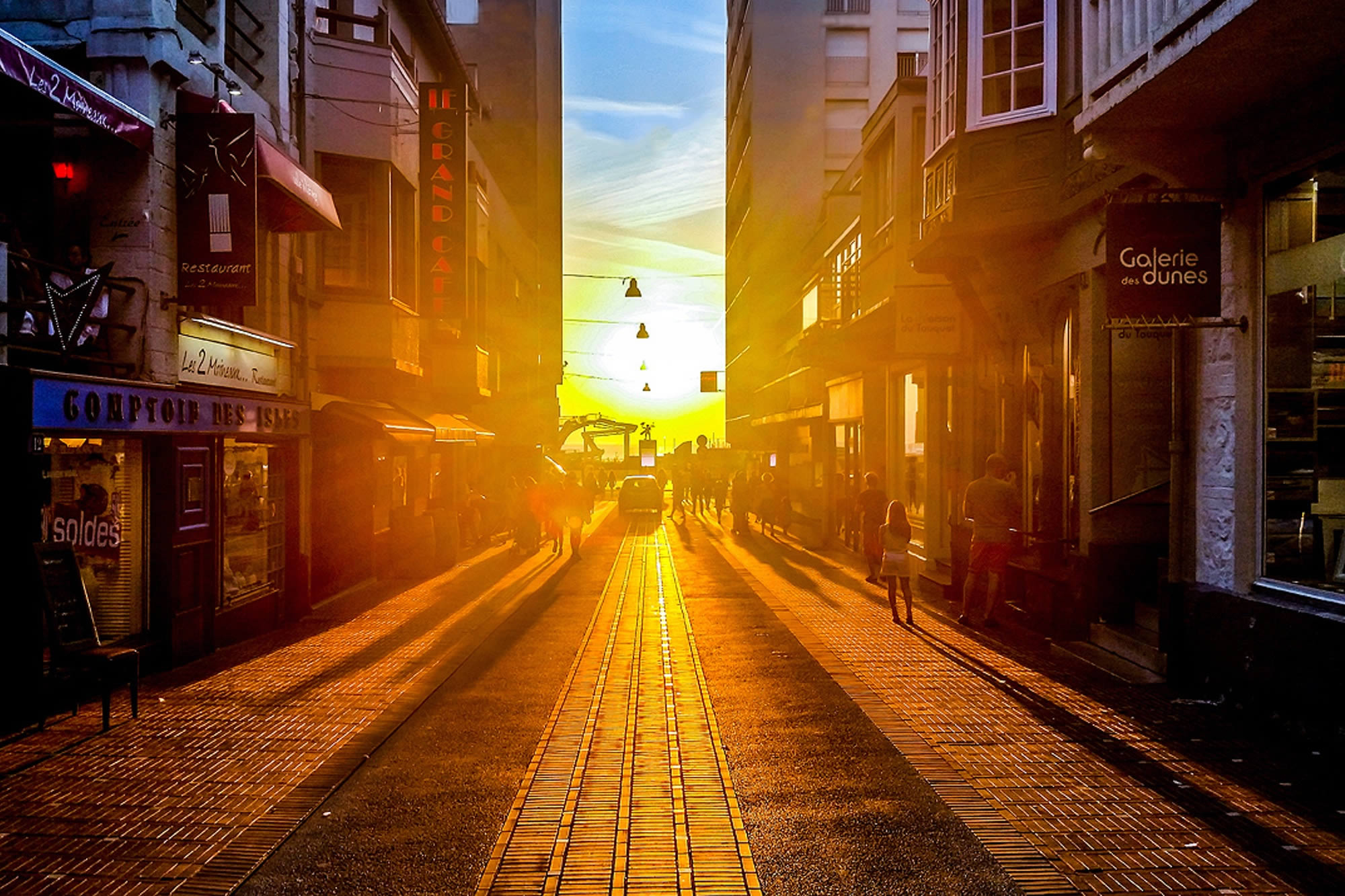 city-people-street-sun-2 search result